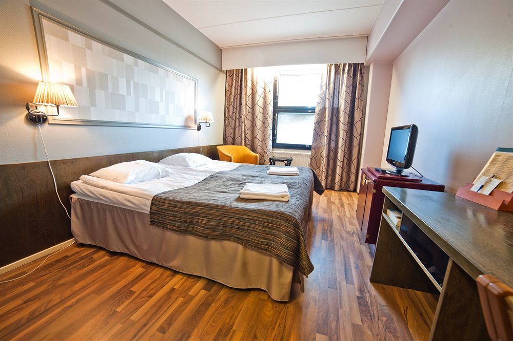 Hotel Lapuahovi Екстер'єр фото