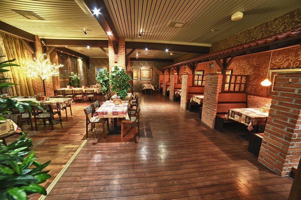 Hotel Lapuahovi Екстер'єр фото